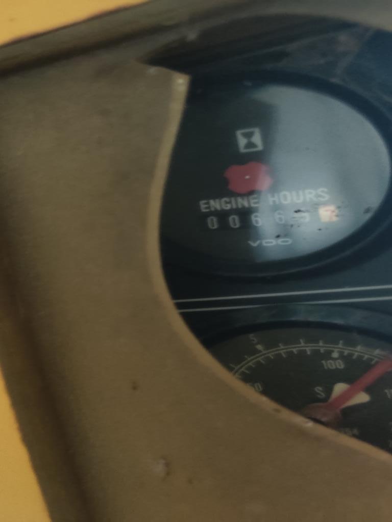 Moderne, gepflegte Bau- und Baustellenfahrzeuge sowie weitere maschinelle Ausstattung aus dem Tiefbau-3