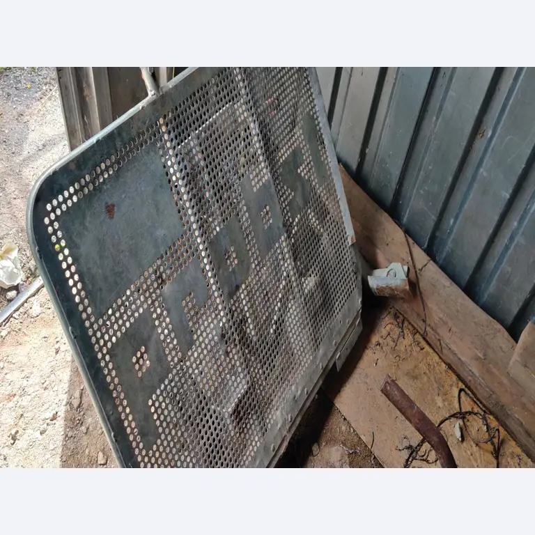 Moderne, gepflegte Bau- und Baustellenfahrzeuge sowie weitere maschinelle Ausstattung aus dem Tiefbau-2