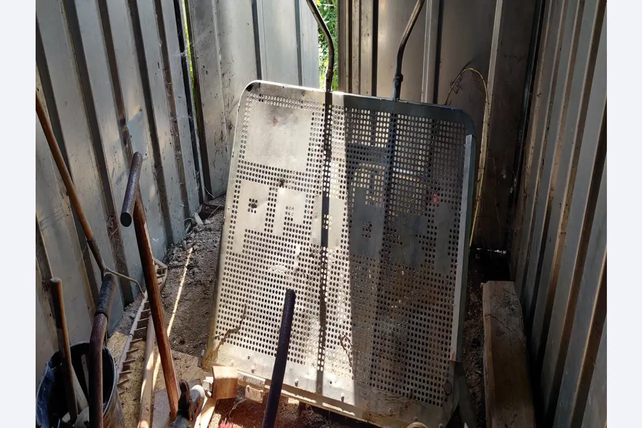 Moderne, gepflegte Bau- und Baustellenfahrzeuge sowie weitere maschinelle Ausstattung aus dem Tiefbau-4