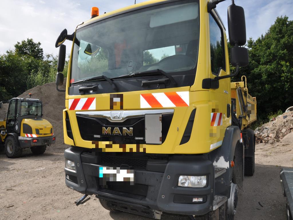 Sodobna, dobro vzdrževana gradbena vozila in vozila za gradbišča ter druga mehanska oprema iz sektorja gradbeništva.-15