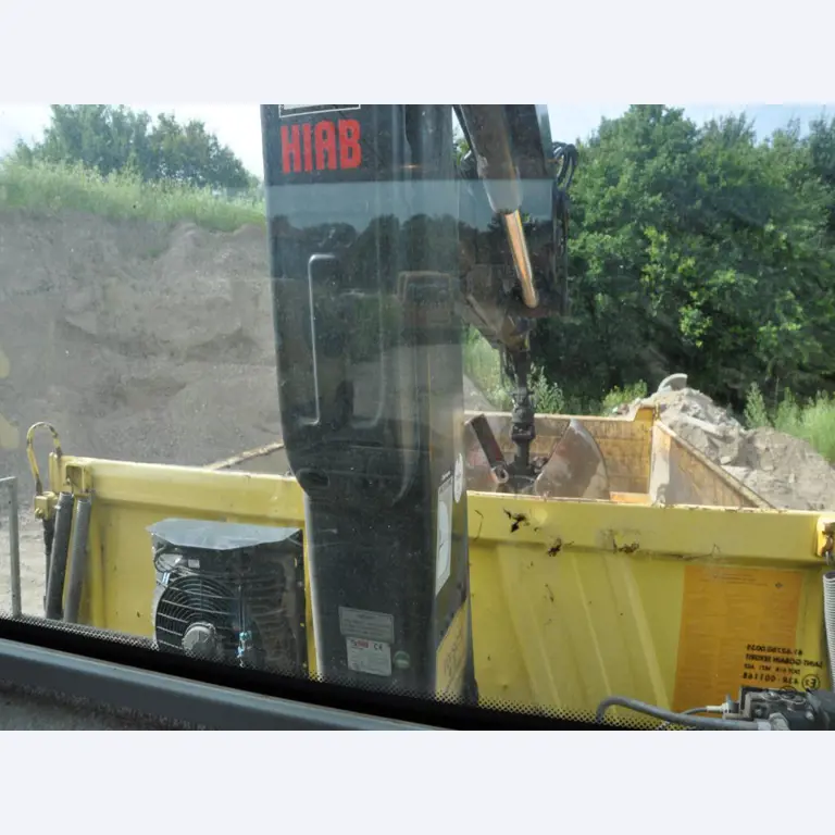Moderne, gepflegte Bau- und Baustellenfahrzeuge sowie weitere maschinelle Ausstattung aus dem Tiefbau-3