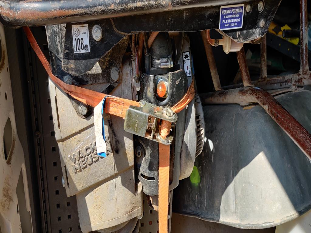 Nowoczesne, dobrze utrzymane pojazdy budowlane i budowlane oraz inny sprzęt mechaniczny z sektora inżynierii lądowej i wodnej.-3