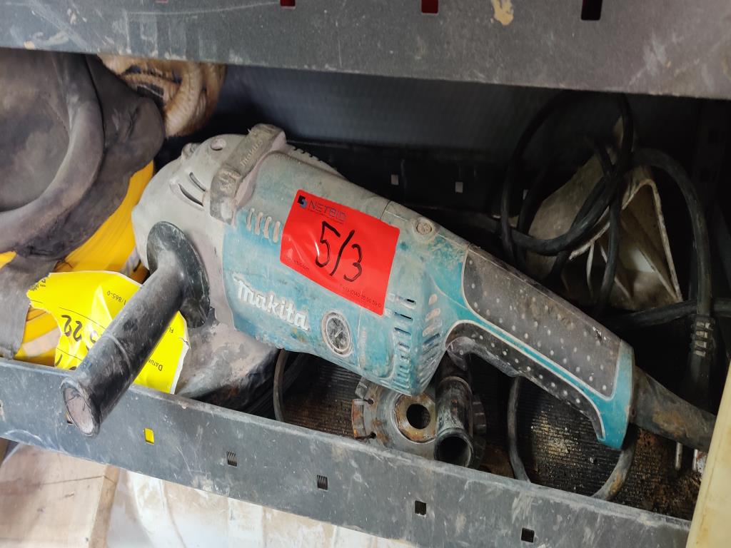 Sodobna, dobro vzdrževana gradbena vozila in vozila za gradbišča ter druga mehanska oprema iz sektorja gradbeništva.-1