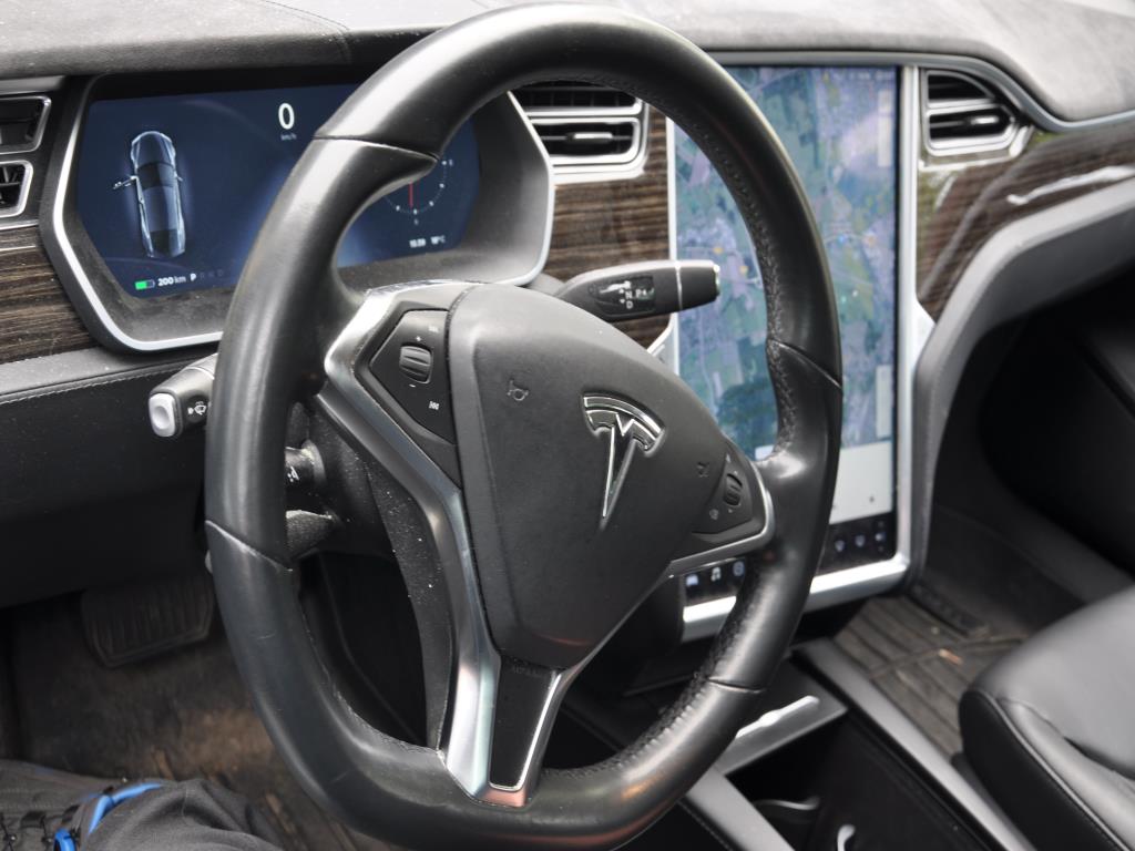 Sodobna, dobro vzdrževana gradbena vozila in vozila za gradbišča ter druga mehanska oprema iz sektorja gradbeništva.-11