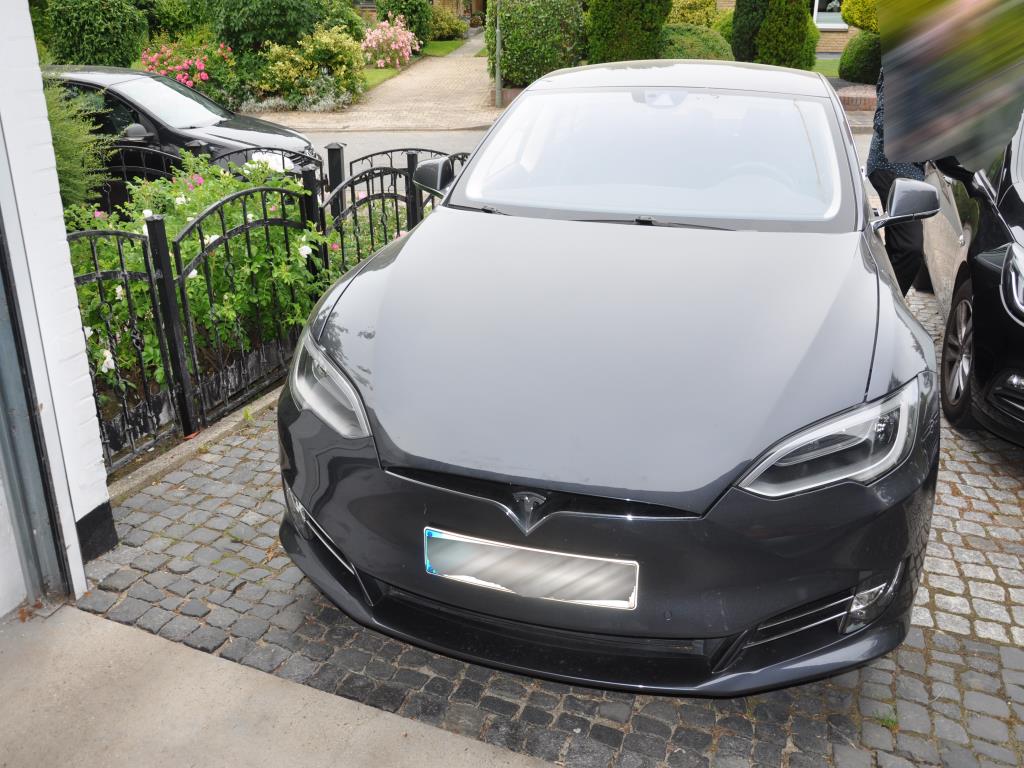 Sodobna, dobro vzdrževana gradbena vozila in vozila za gradbišča ter druga mehanska oprema iz sektorja gradbeništva.-2