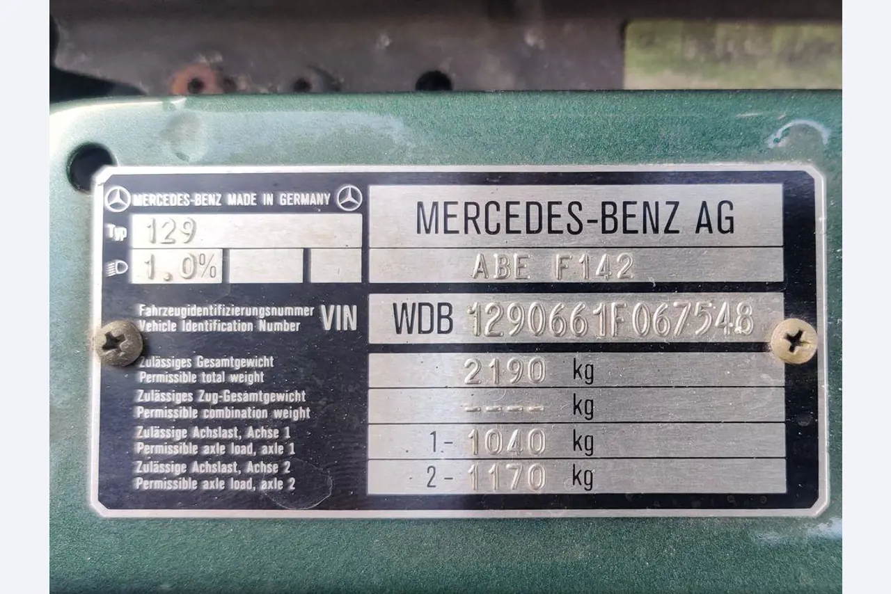 Vehículos de obra y construcción modernos y bien mantenidos y otros equipos mecánicos del sector de la ingeniería civil-20