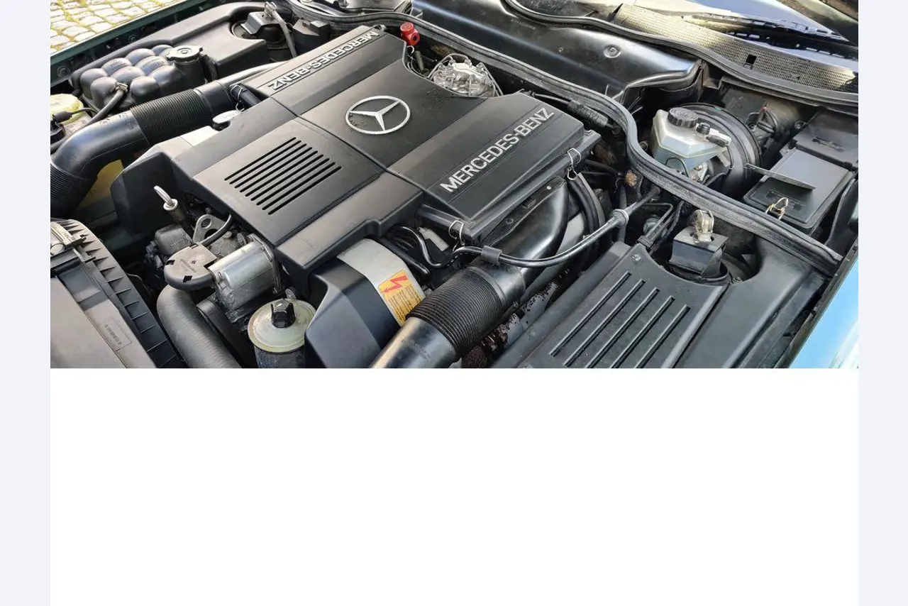 Vehículos de obra y construcción modernos y bien mantenidos y otros equipos mecánicos del sector de la ingeniería civil-22