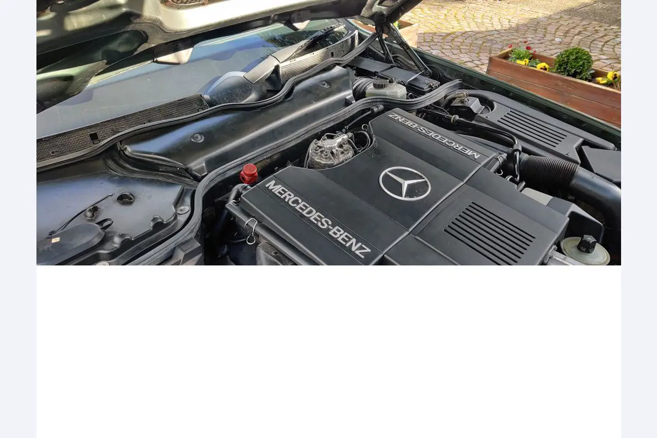 Vehículos de obra y construcción modernos y bien mantenidos y otros equipos mecánicos del sector de la ingeniería civil-24