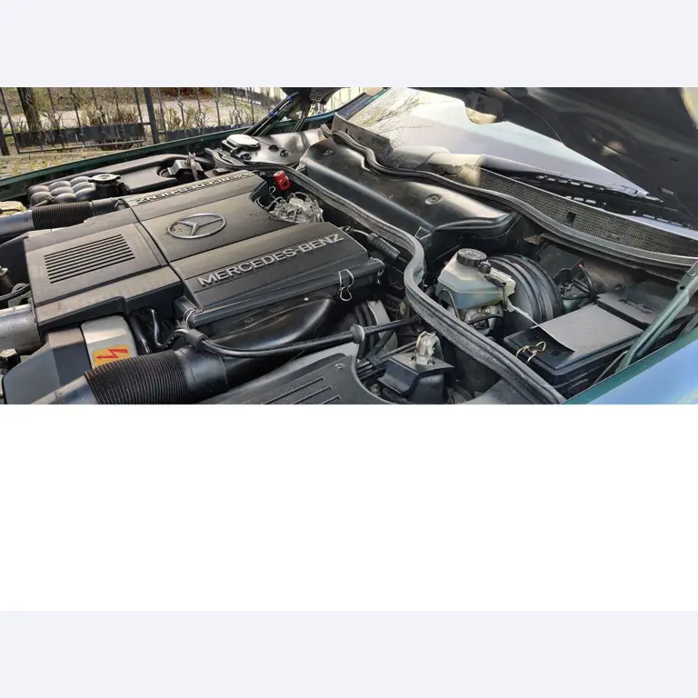 Vehículos de obra y construcción modernos y bien mantenidos y otros equipos mecánicos del sector de la ingeniería civil-25