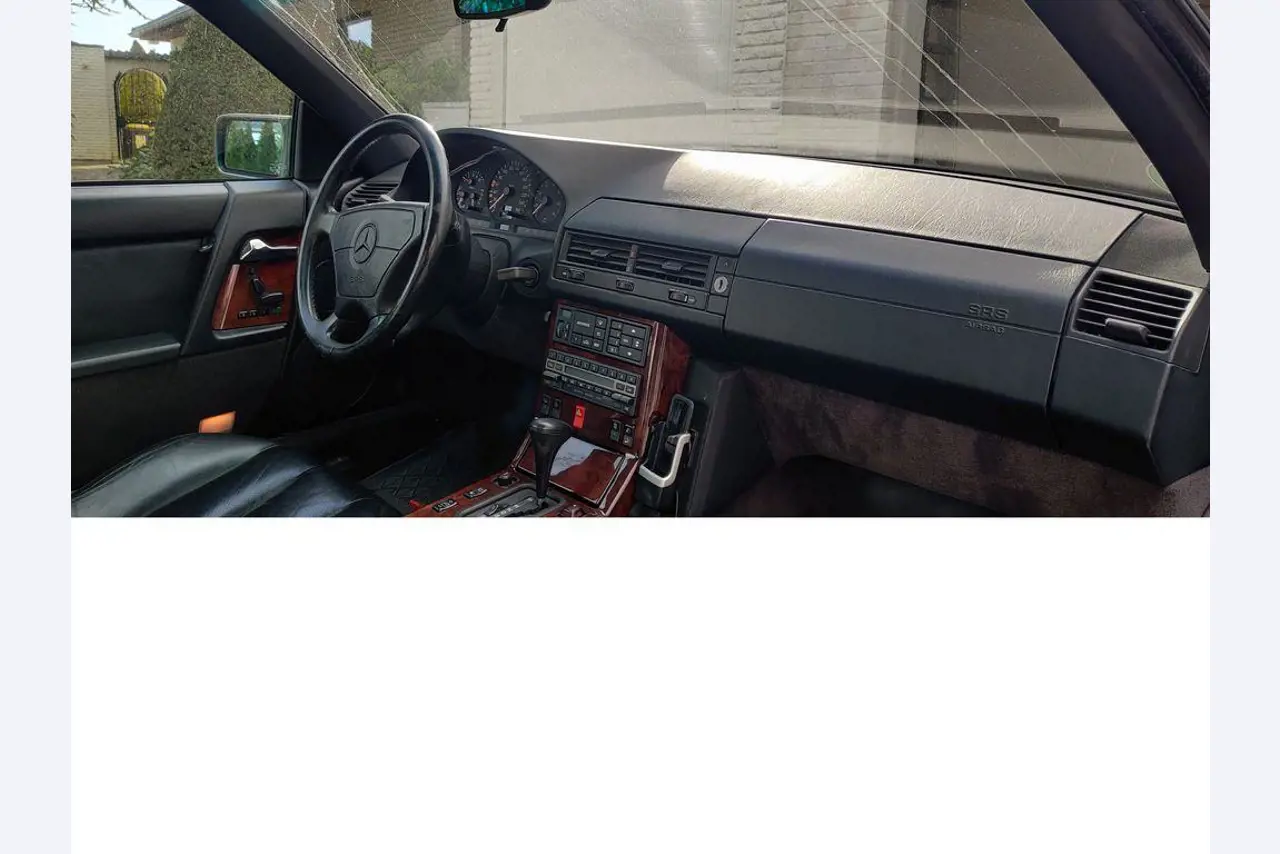 Vehículos de obra y construcción modernos y bien mantenidos y otros equipos mecánicos del sector de la ingeniería civil-26