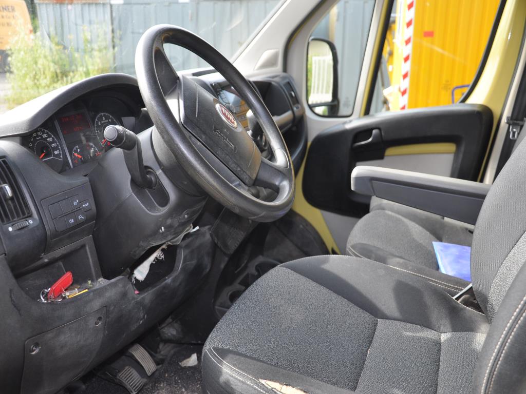 Sodobna, dobro vzdrževana gradbena vozila in vozila za gradbišča ter druga mehanska oprema iz sektorja gradbeništva.-3