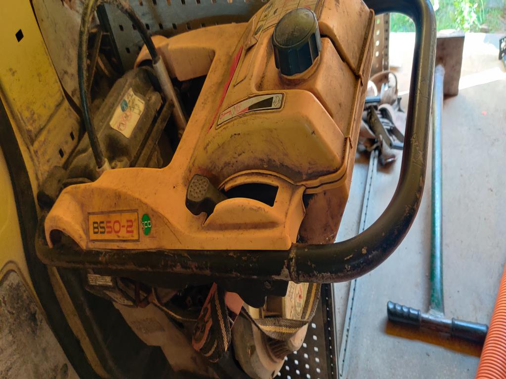 Nowoczesne, dobrze utrzymane pojazdy budowlane i budowlane oraz inny sprzęt mechaniczny z sektora inżynierii lądowej i wodnej.-1