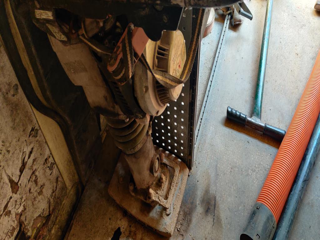 Nowoczesne, dobrze utrzymane pojazdy budowlane i budowlane oraz inny sprzęt mechaniczny z sektora inżynierii lądowej i wodnej.-2