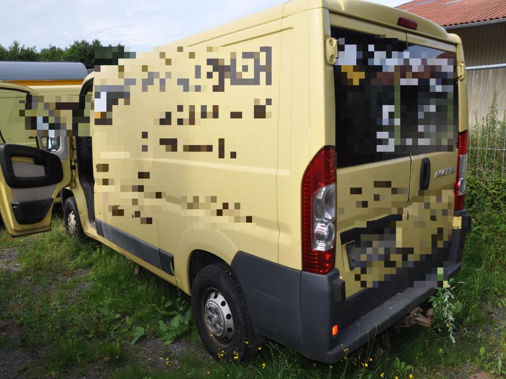 Moderne, gepflegte Bau- und Baustellenfahrzeuge sowie weitere maschinelle Ausstattung aus dem Tiefbau-6