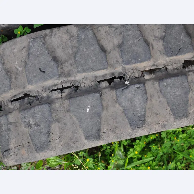 Moderne, goed onderhouden bouwvoertuigen en andere mechanische apparatuur uit de weg- en waterbouwsector-8