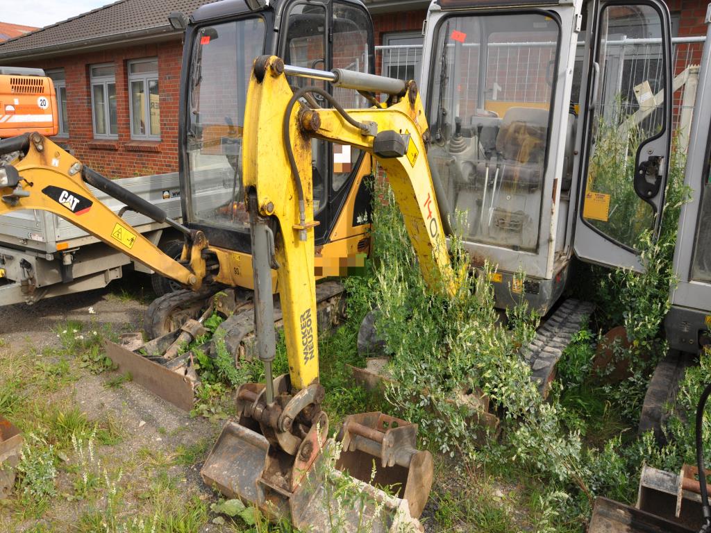 Sodobna, dobro vzdrževana gradbena vozila in vozila za gradbišča ter druga mehanska oprema iz sektorja gradbeništva.-1