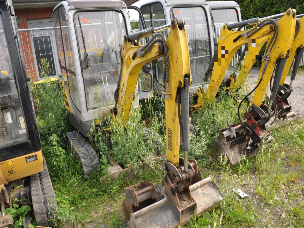 Sodobna, dobro vzdrževana gradbena vozila in vozila za gradbišča ter druga mehanska oprema iz sektorja gradbeništva.-5