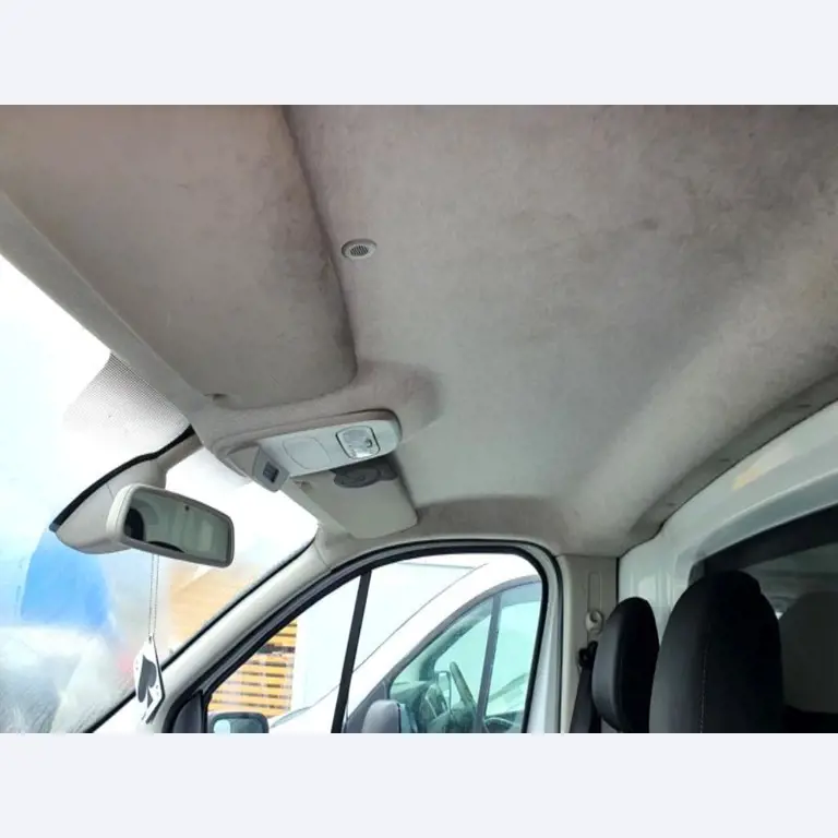 Transporters en voertuigen-24
