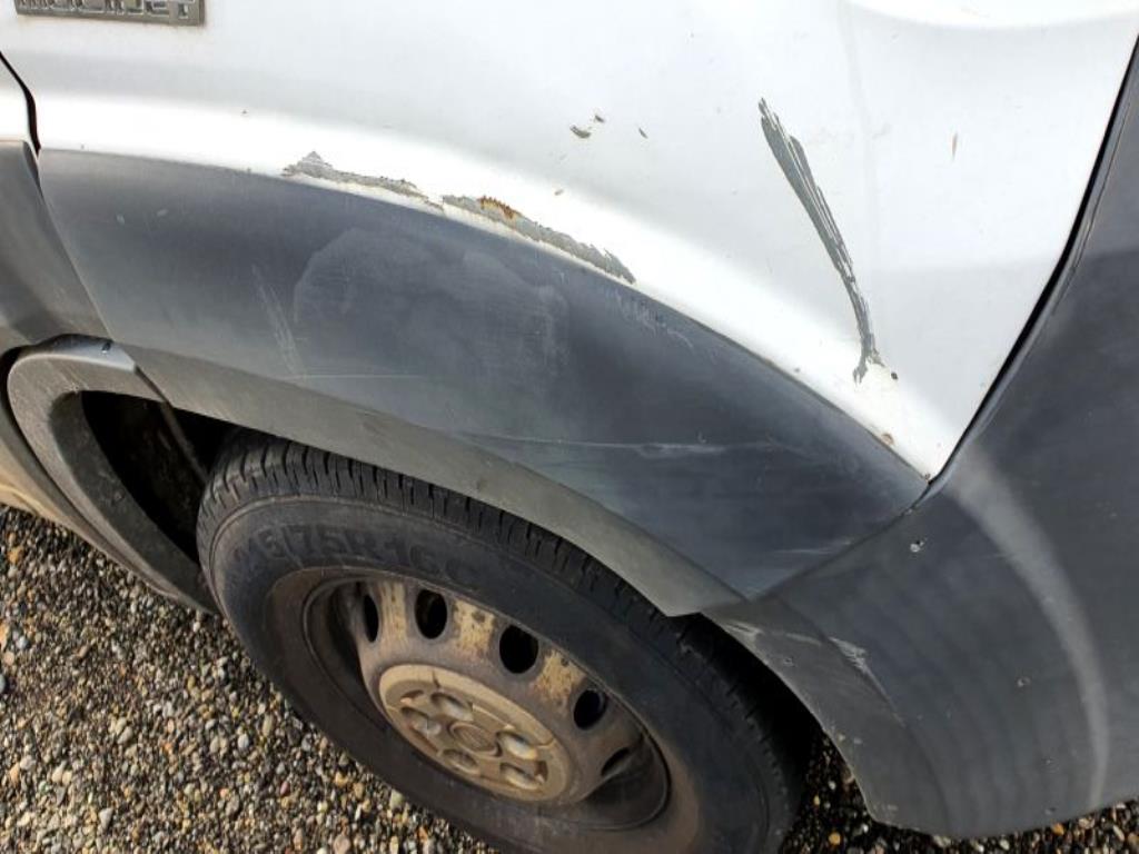 Véhicules de transport et véhicules-12