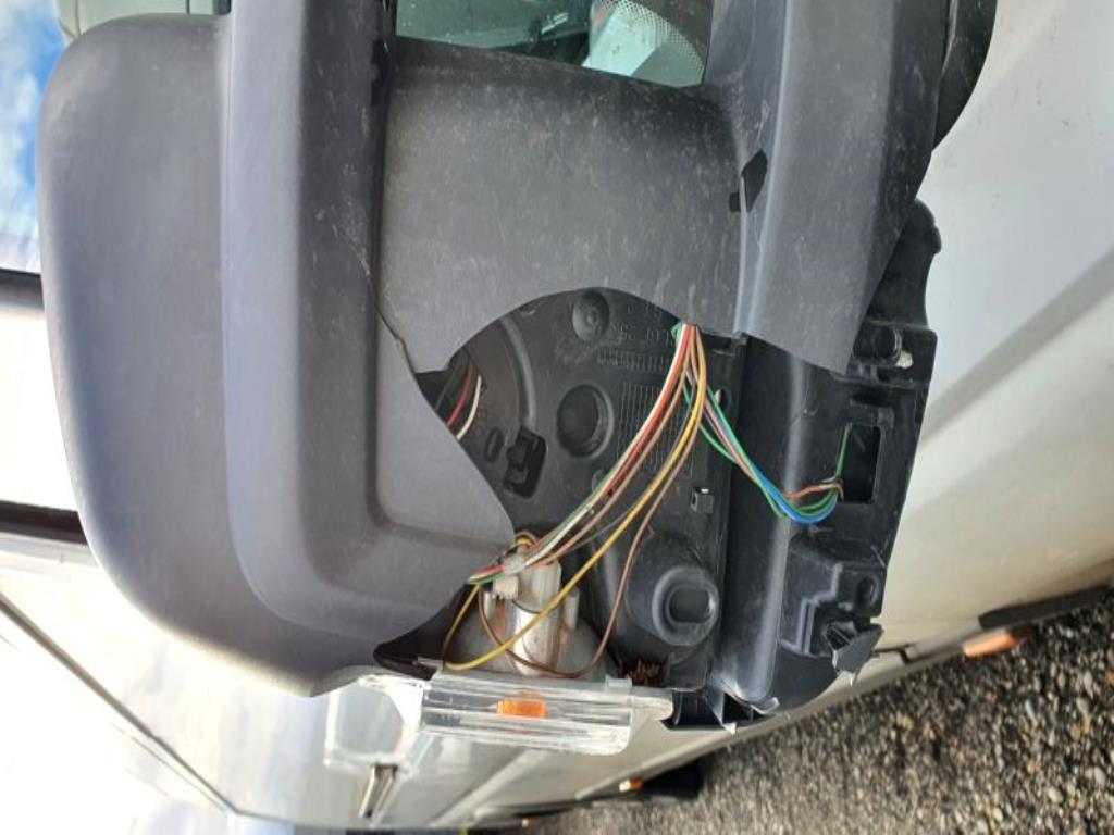 Véhicules de transport et véhicules-13