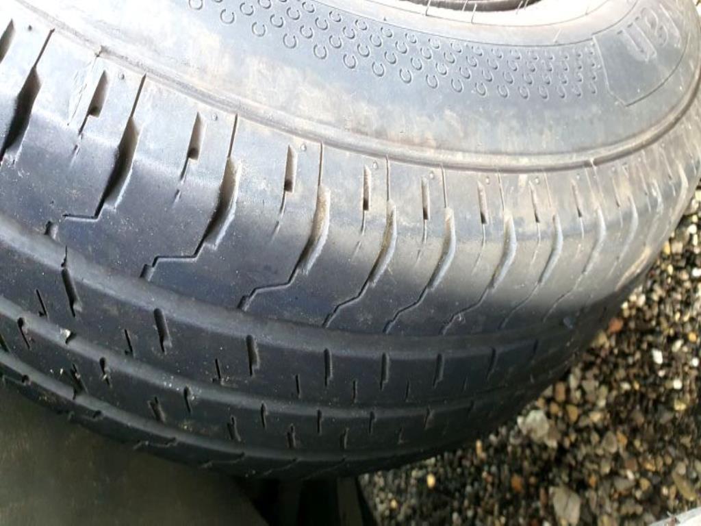 Véhicules de transport et véhicules-15