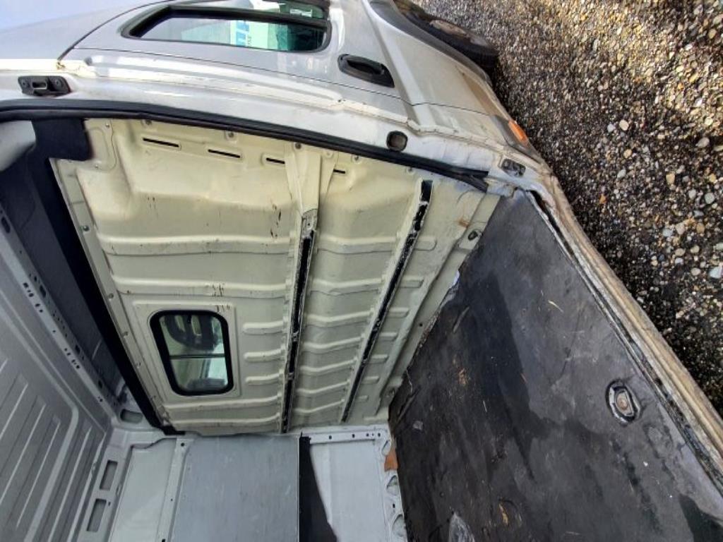 Véhicules de transport et véhicules-19