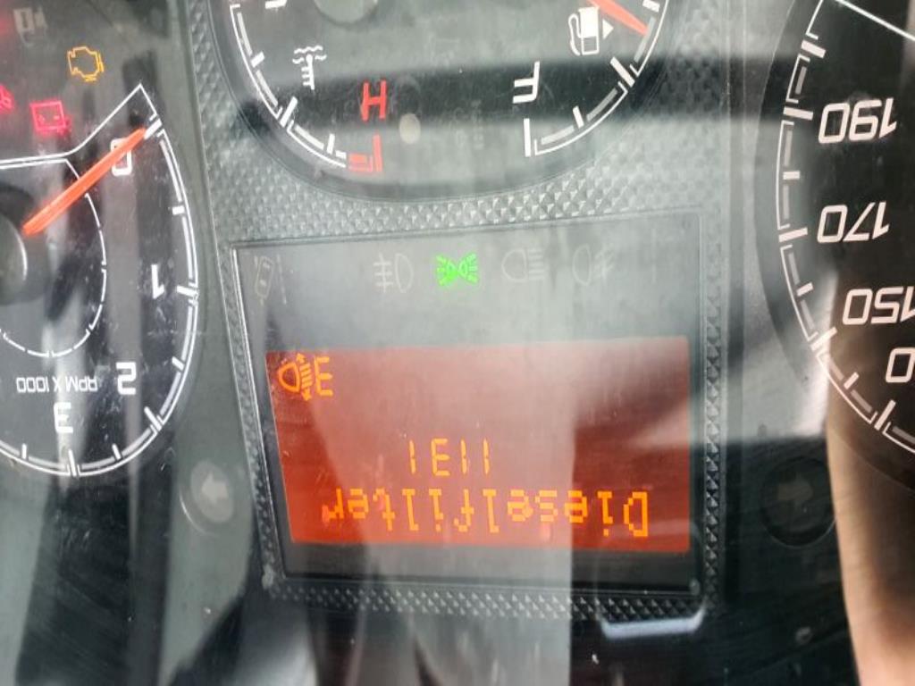 Véhicules de transport et véhicules-41