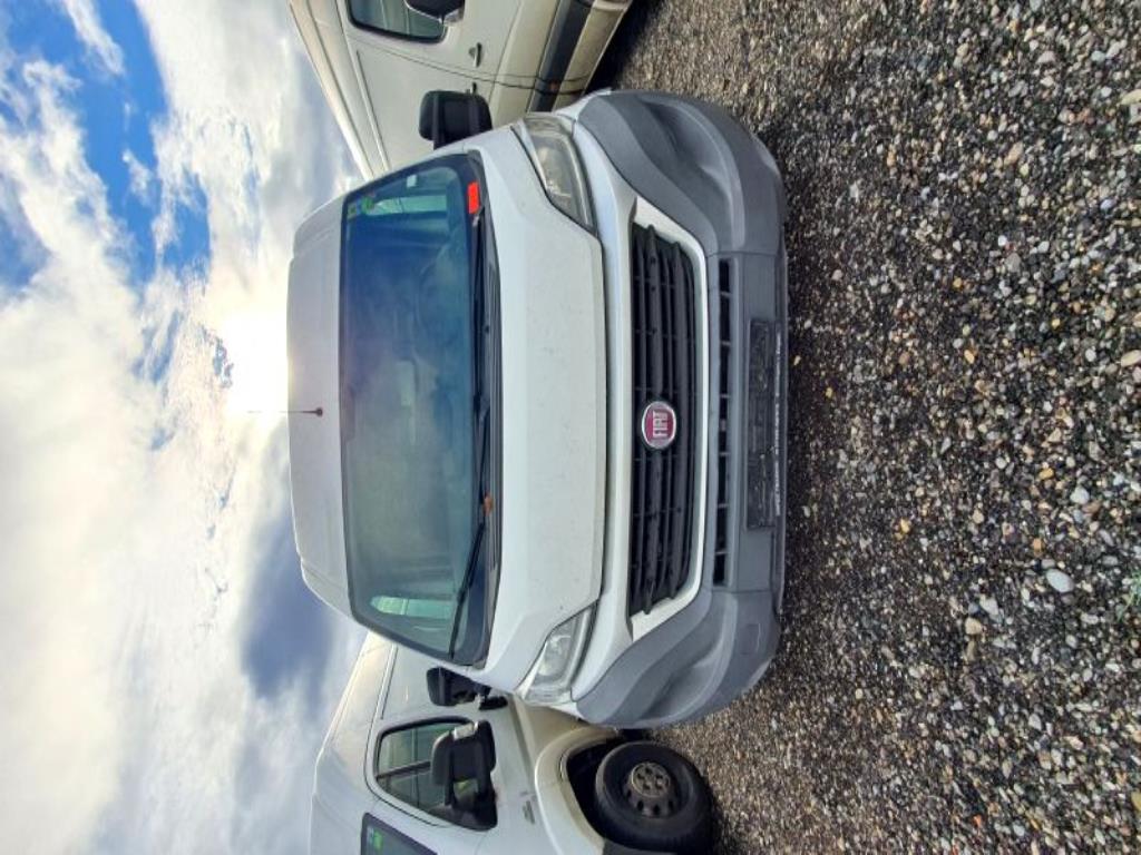 Véhicules de transport et véhicules-5