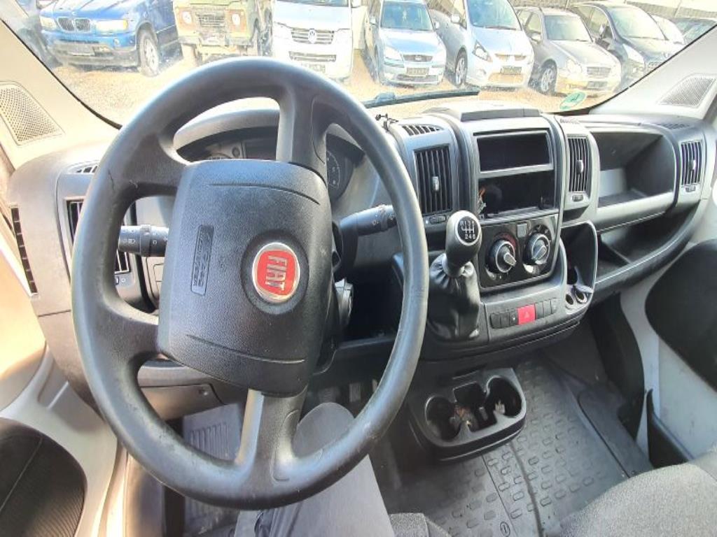 Transportadores e veículos-19