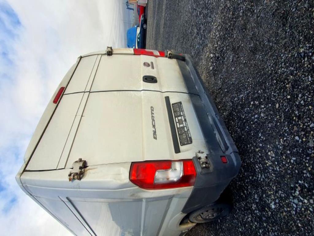 Transportadores e veículos-26