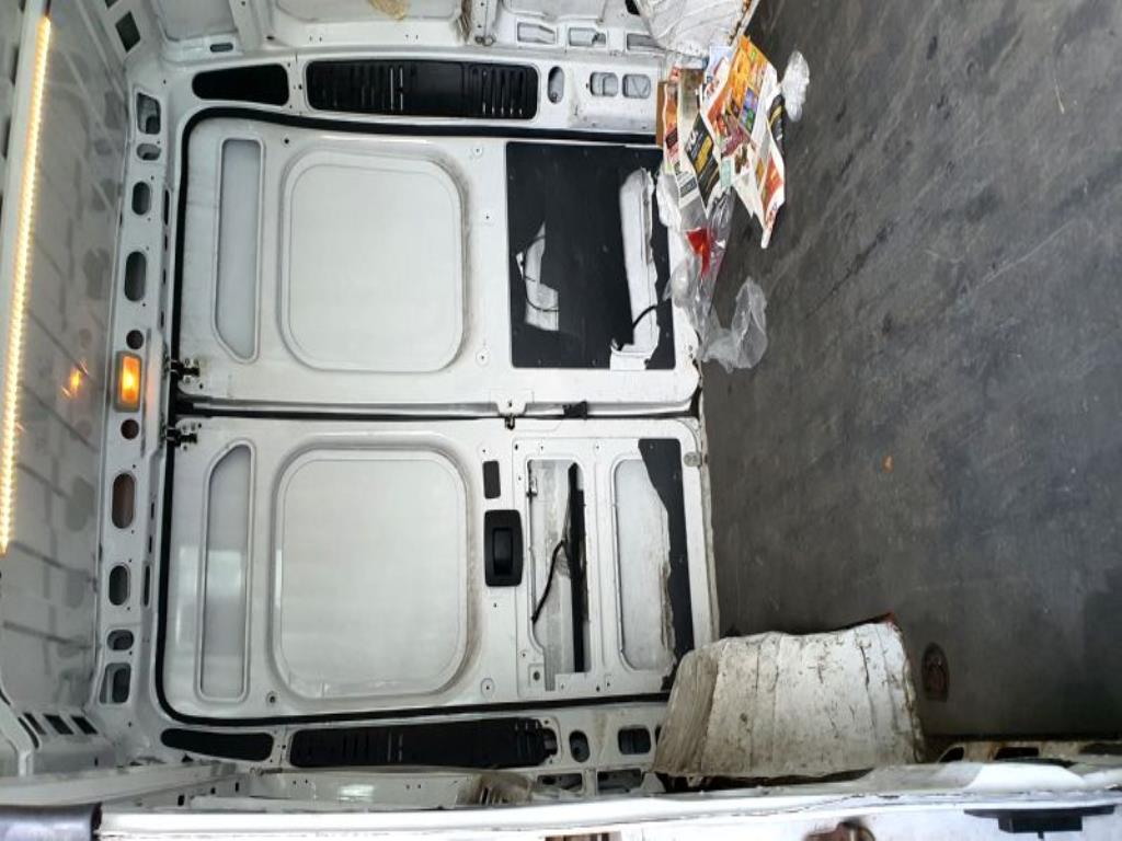 Transportadores e veículos-33