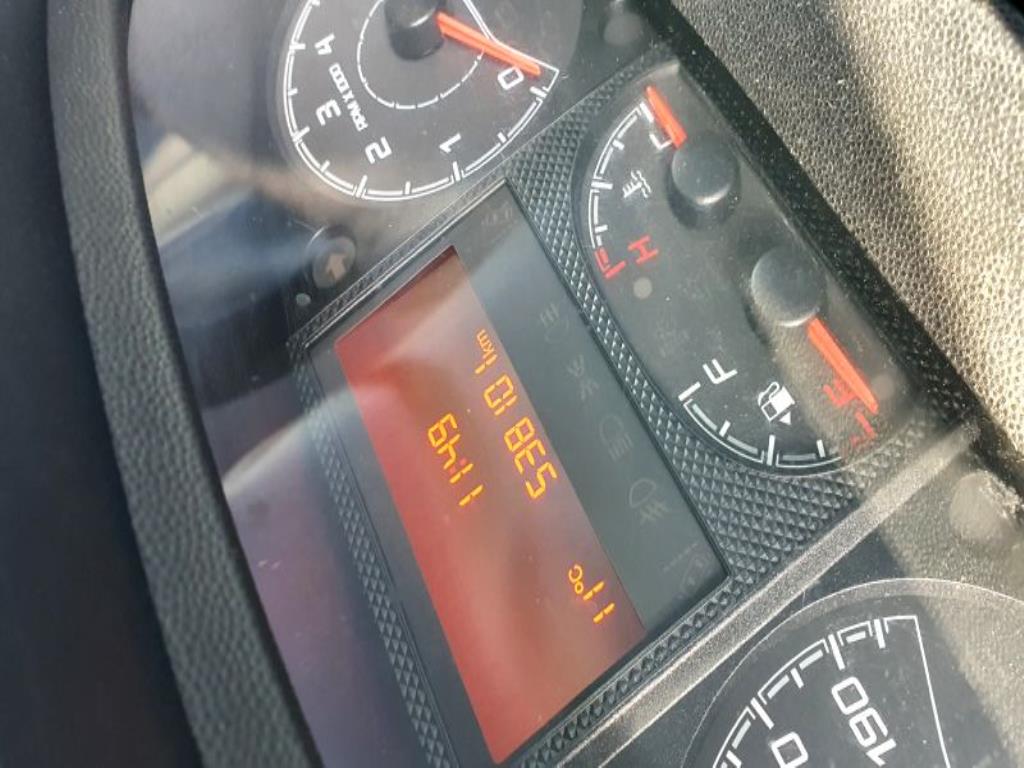 Transporter und Fahrzeuge-16