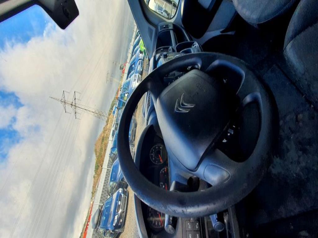 Transporter und Fahrzeuge-20