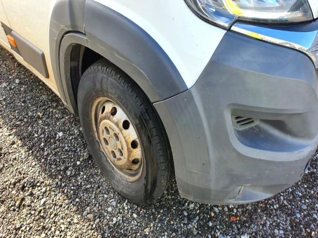 Transporter und Fahrzeuge-37