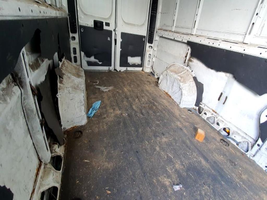 Transporter und Fahrzeuge-7