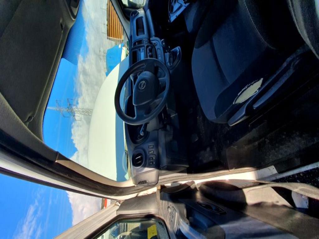 Přepravníky a vozidla-30