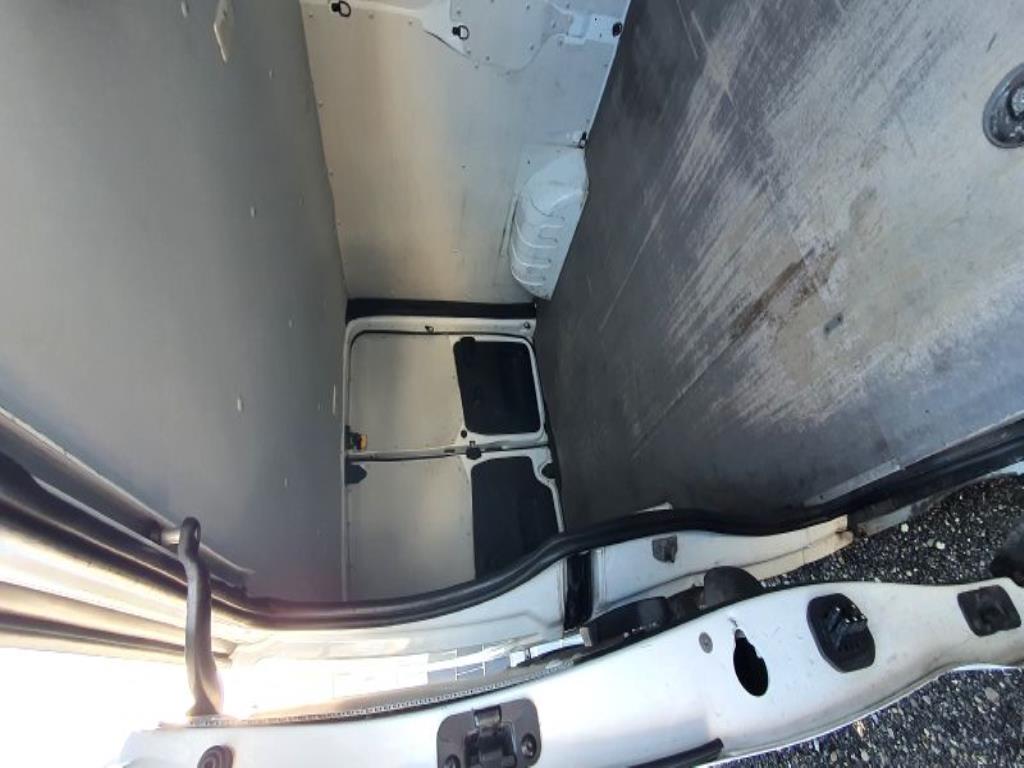 Přepravníky a vozidla-38