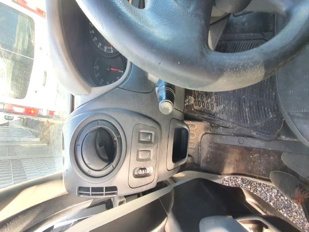 Véhicules de transport et véhicules-20