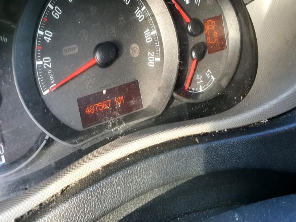 Véhicules de transport et véhicules-22