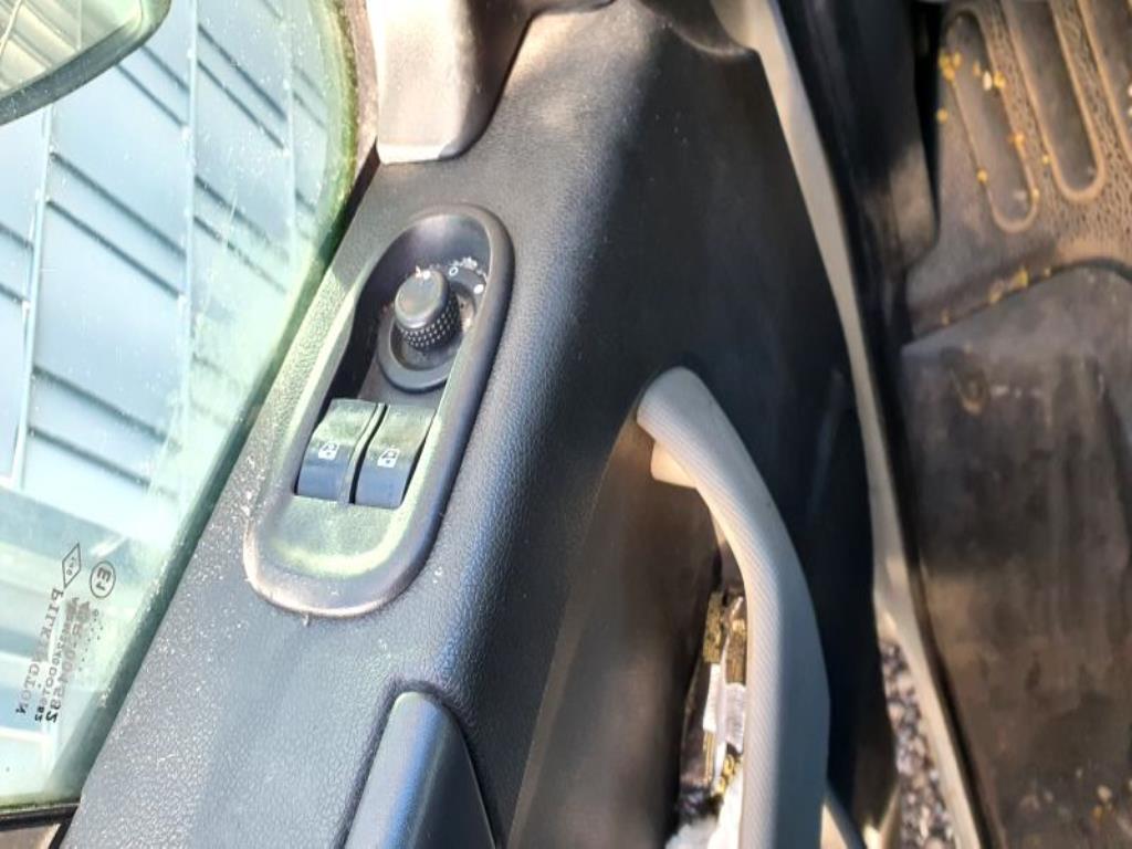 Véhicules de transport et véhicules-24