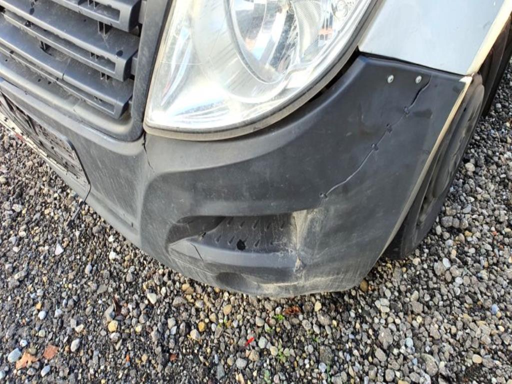 Véhicules de transport et véhicules-27