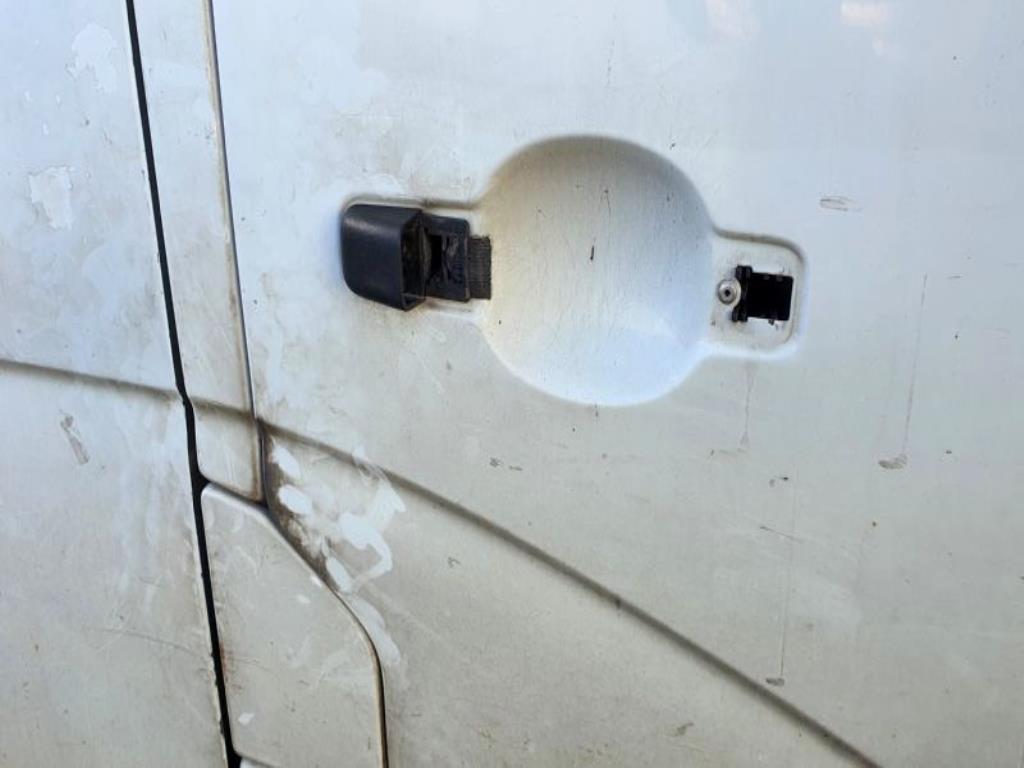 Véhicules de transport et véhicules-29