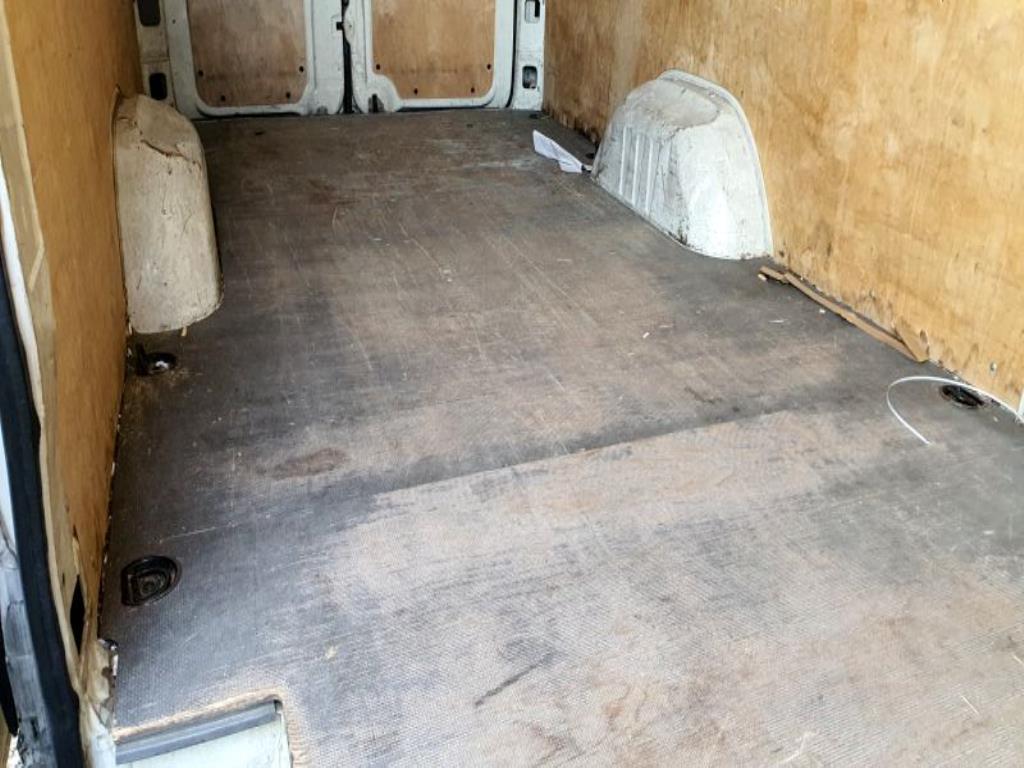 Přepravníky a vozidla-23