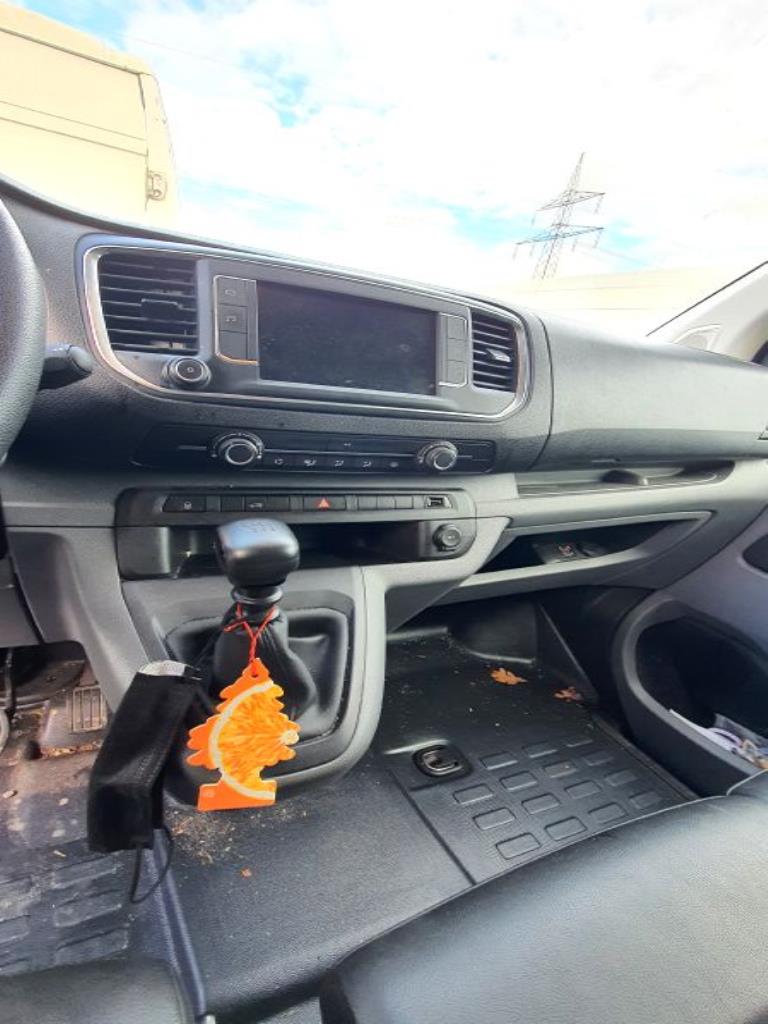 Prevozniki in vozila-24