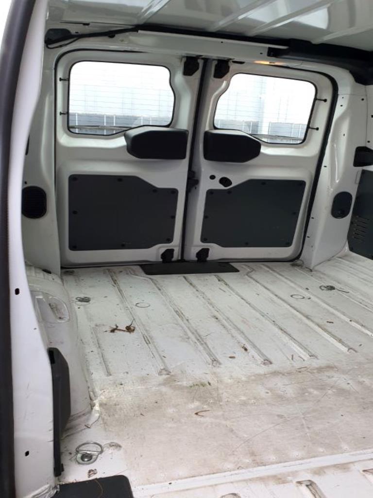 Véhicules de transport et véhicules-13