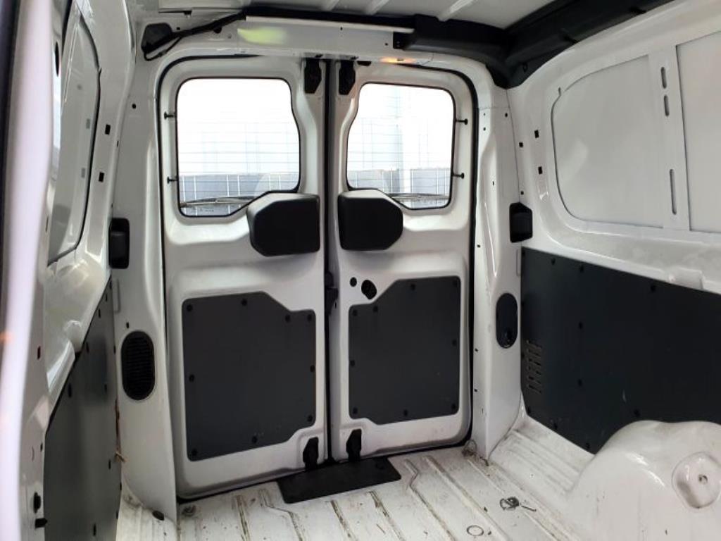 Véhicules de transport et véhicules-14