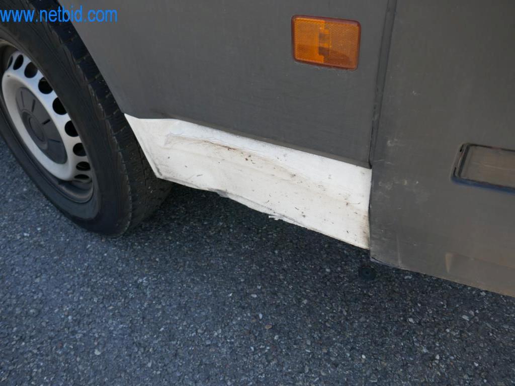 Różne pojazdy (samochody dostawcze VW + FORD)-11