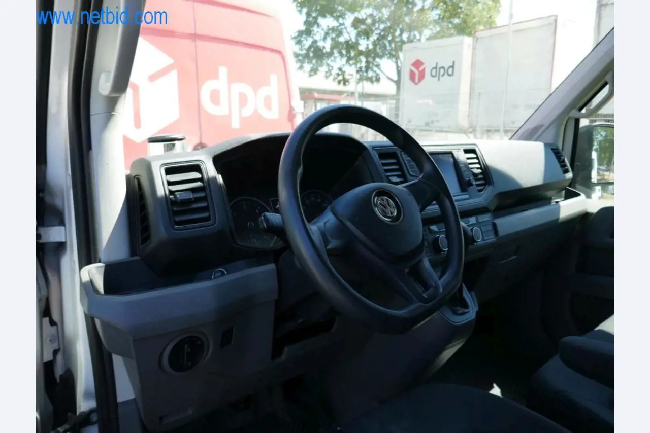 Różne pojazdy (samochody dostawcze VW + FORD)-9