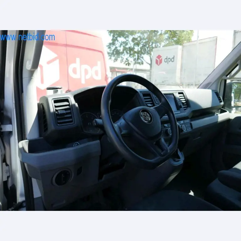 Różne pojazdy (samochody dostawcze VW + FORD)-9