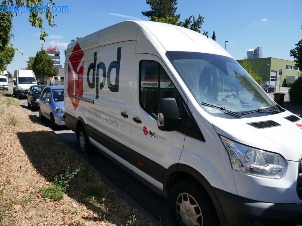 Různá vozidla (dodávky VW + FORD)-2